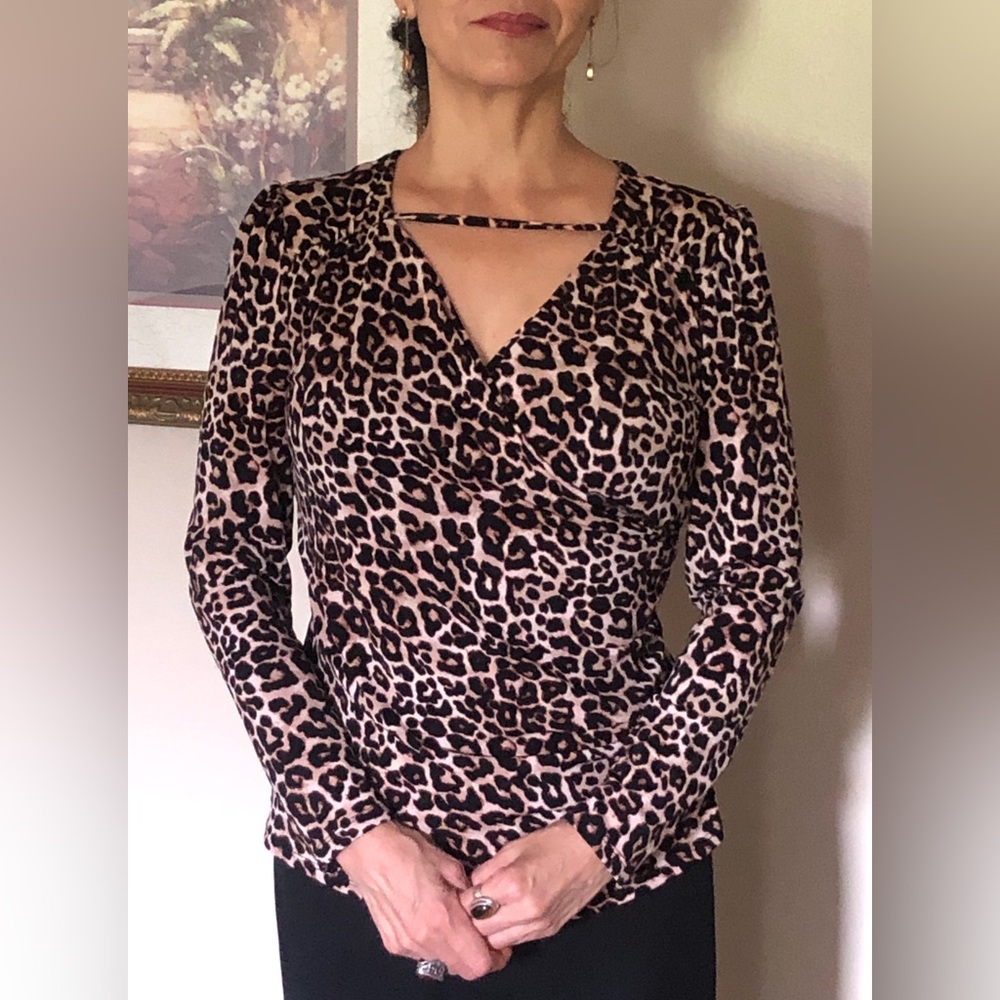Bold Elements Wild Cat Pattern V-Neck Blouse “ L” - image 2